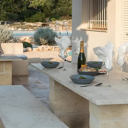 Trullo Giglio *
