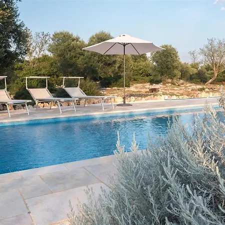 Trullo Giglio * カロヴィーニョ