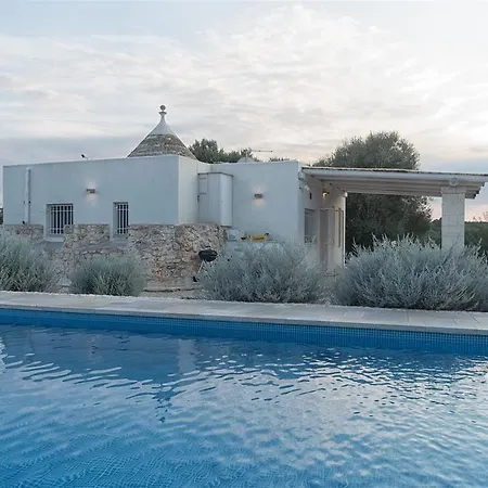 ヴィラ Trullo Giglio