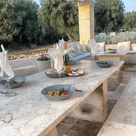 ヴィラ Trullo Giglio *