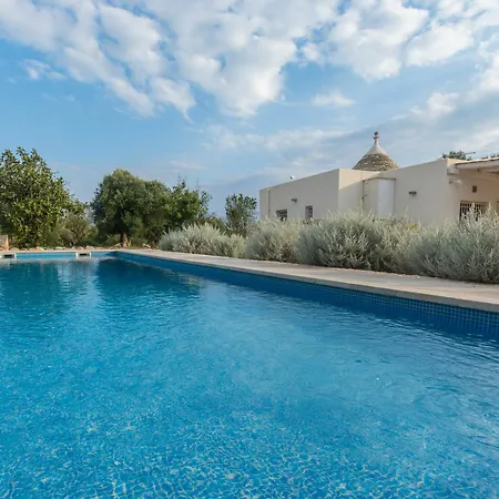 Trullo Giglio * カロヴィーニョ